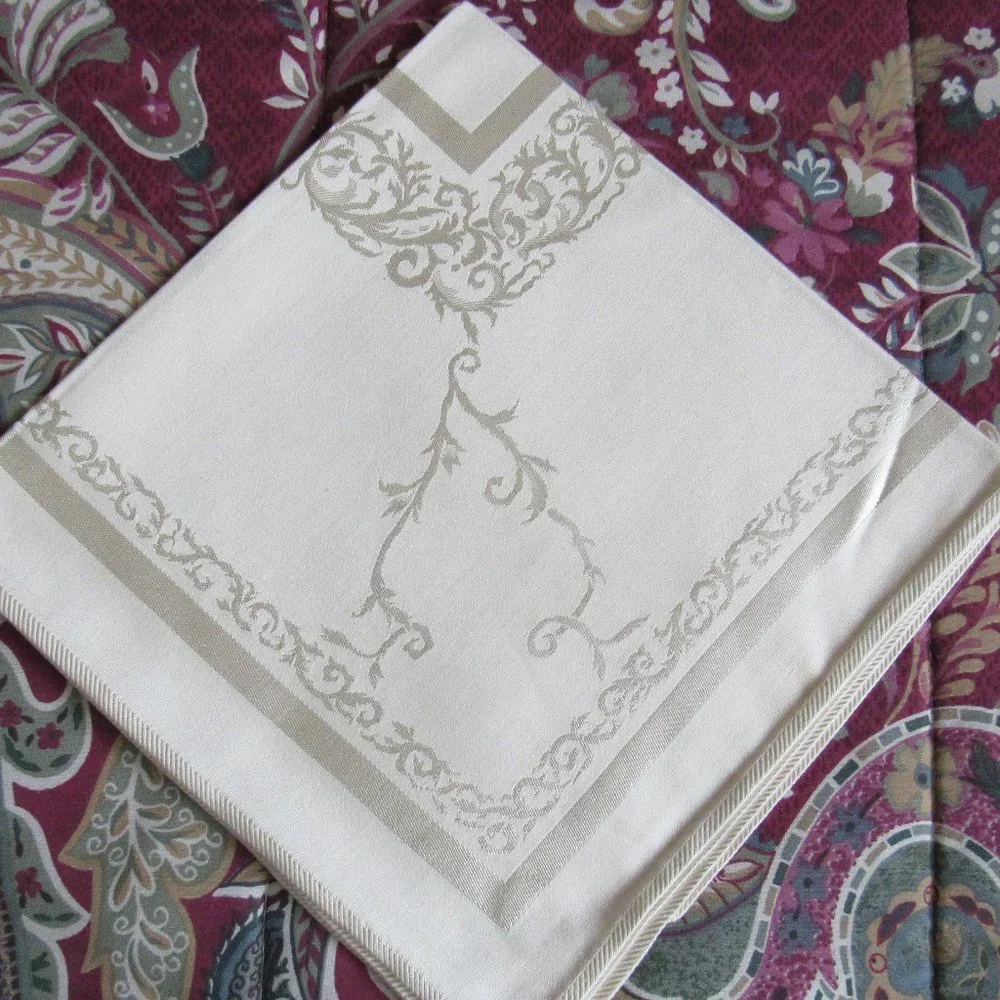 Set of 10 Cotton & Rayon Napkins 18